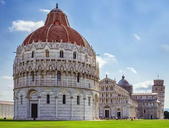 Pisa - Battistero in Piazza dei Miracoli