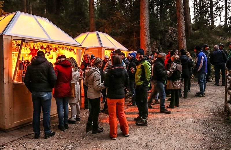 Mercatini al Lago di Carezza
